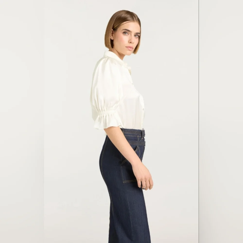 Cinq à Sept Silk Fiona Satin Cinched Sleeve Blouse Top Ivory